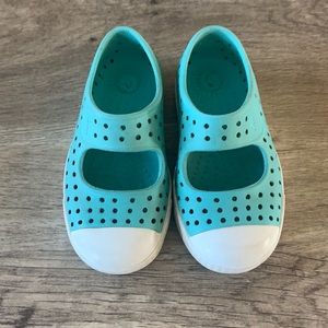 Native Kids Shoes - Teal - size C7 - EUC